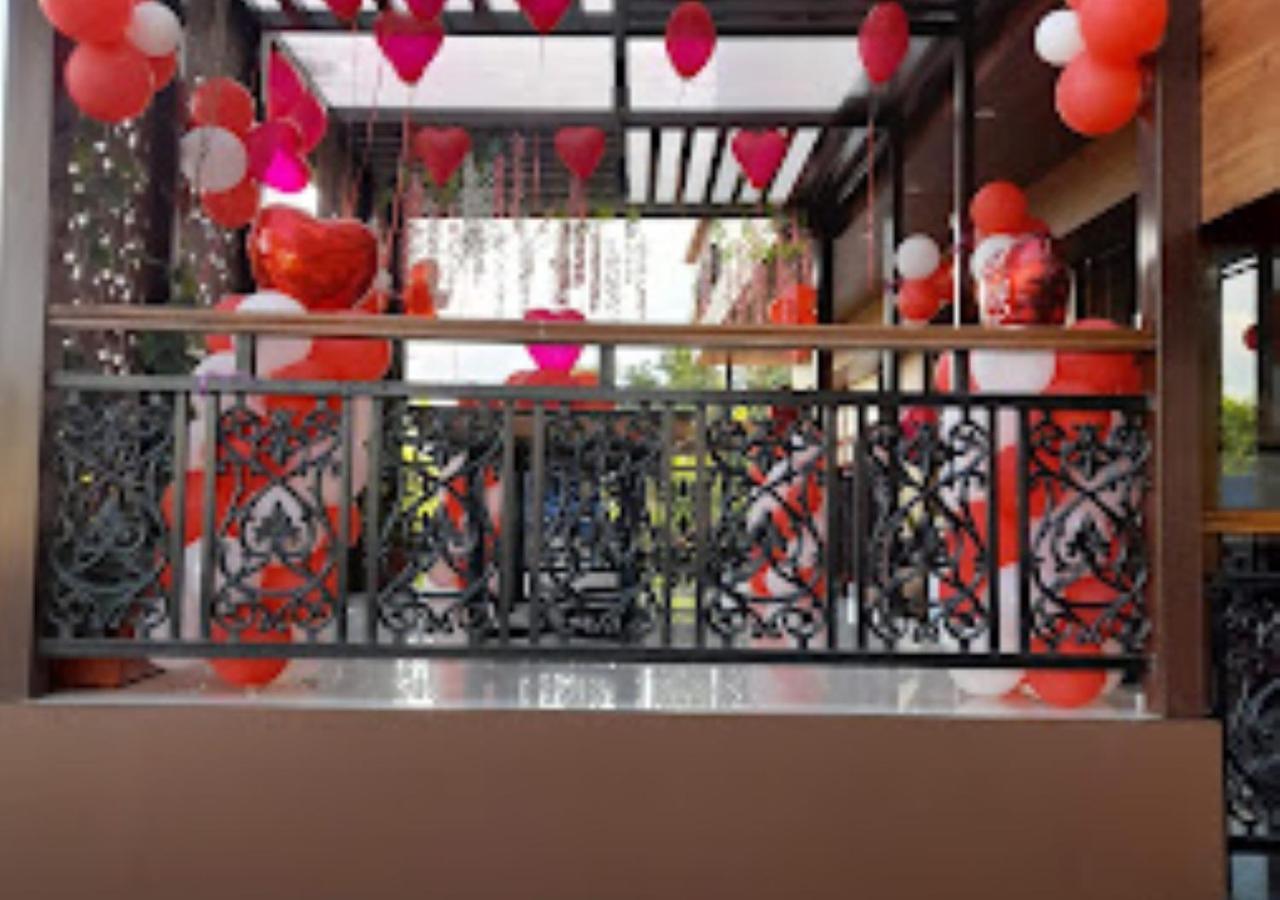 Hotel Rajwada Kapurhol Kapurwahal Екстер'єр фото