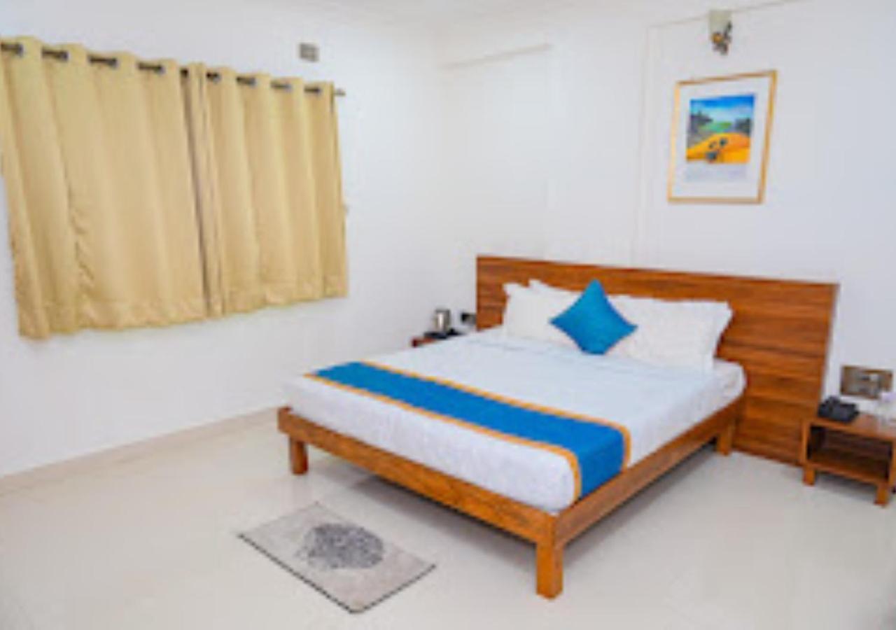 Hotel Rajwada Kapurhol Kapurwahal Екстер'єр фото